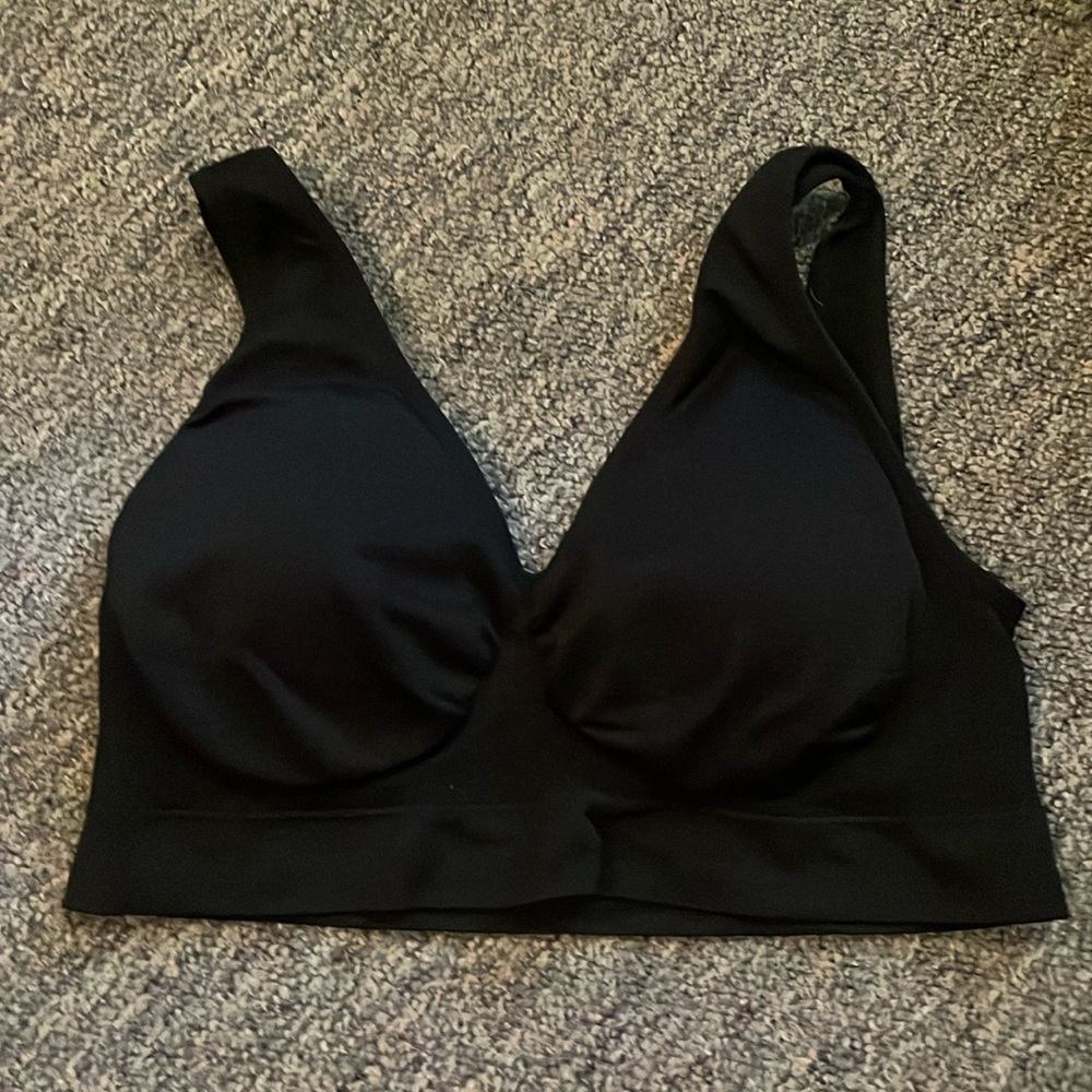 NWOT 2x sports Bra